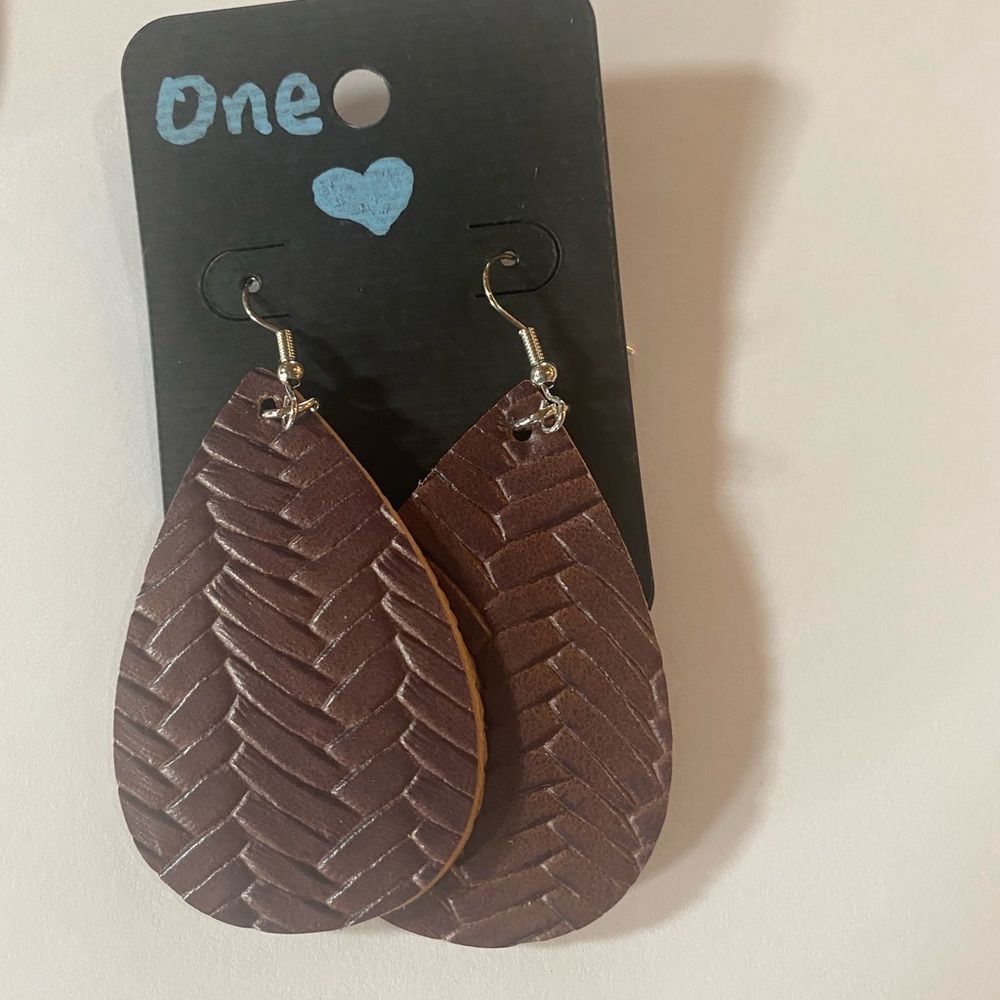 Brown cork earrings
